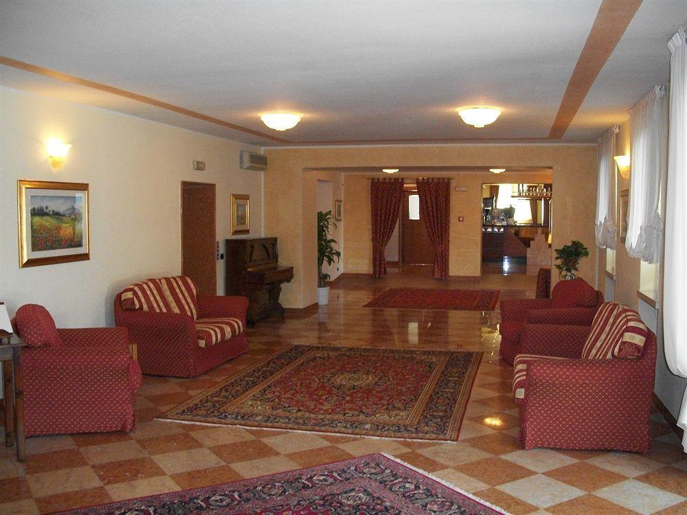 Hotel Olioso 3*